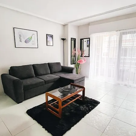 Pink Flamingo Apartment • Beach Home In Torrevieja Buitenkant foto